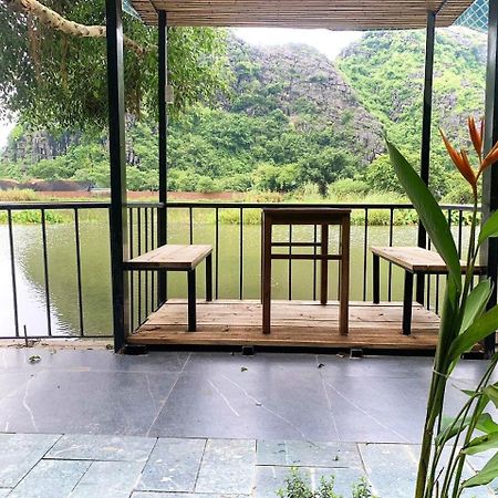 Lake Retreat Νιν Μπιν Εξωτερικό φωτογραφία