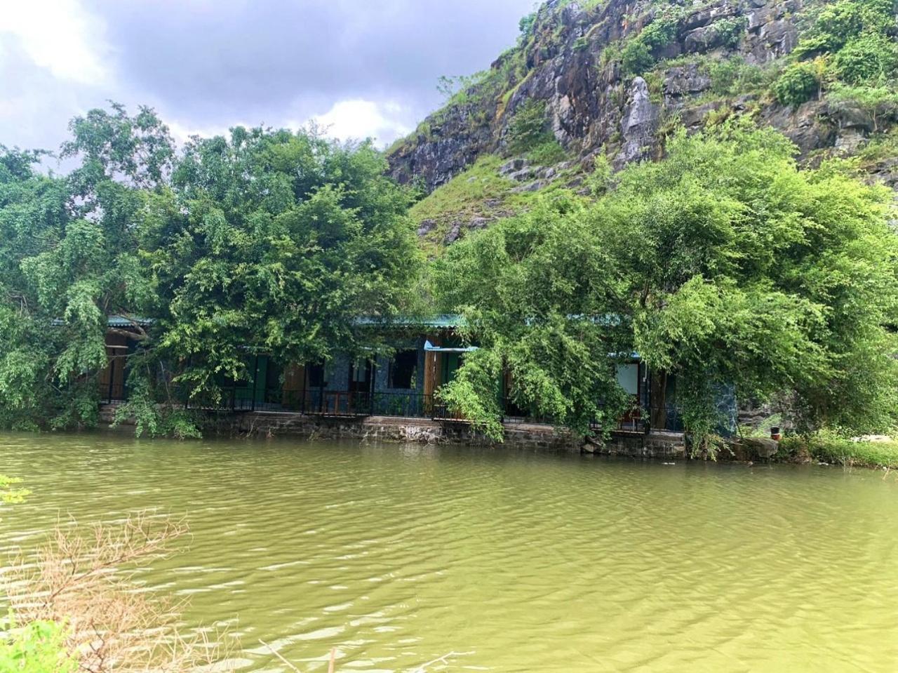 Lake Retreat Νιν Μπιν Εξωτερικό φωτογραφία