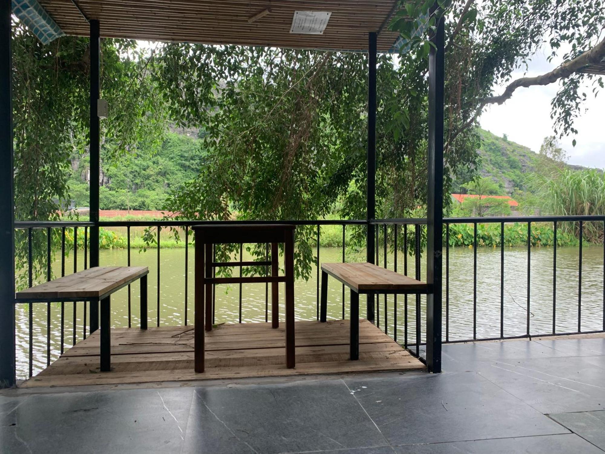 Lake Retreat Νιν Μπιν Εξωτερικό φωτογραφία
