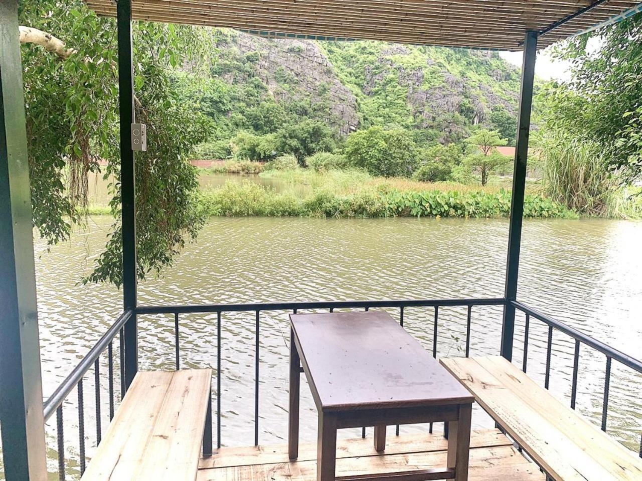Lake Retreat Νιν Μπιν Εξωτερικό φωτογραφία