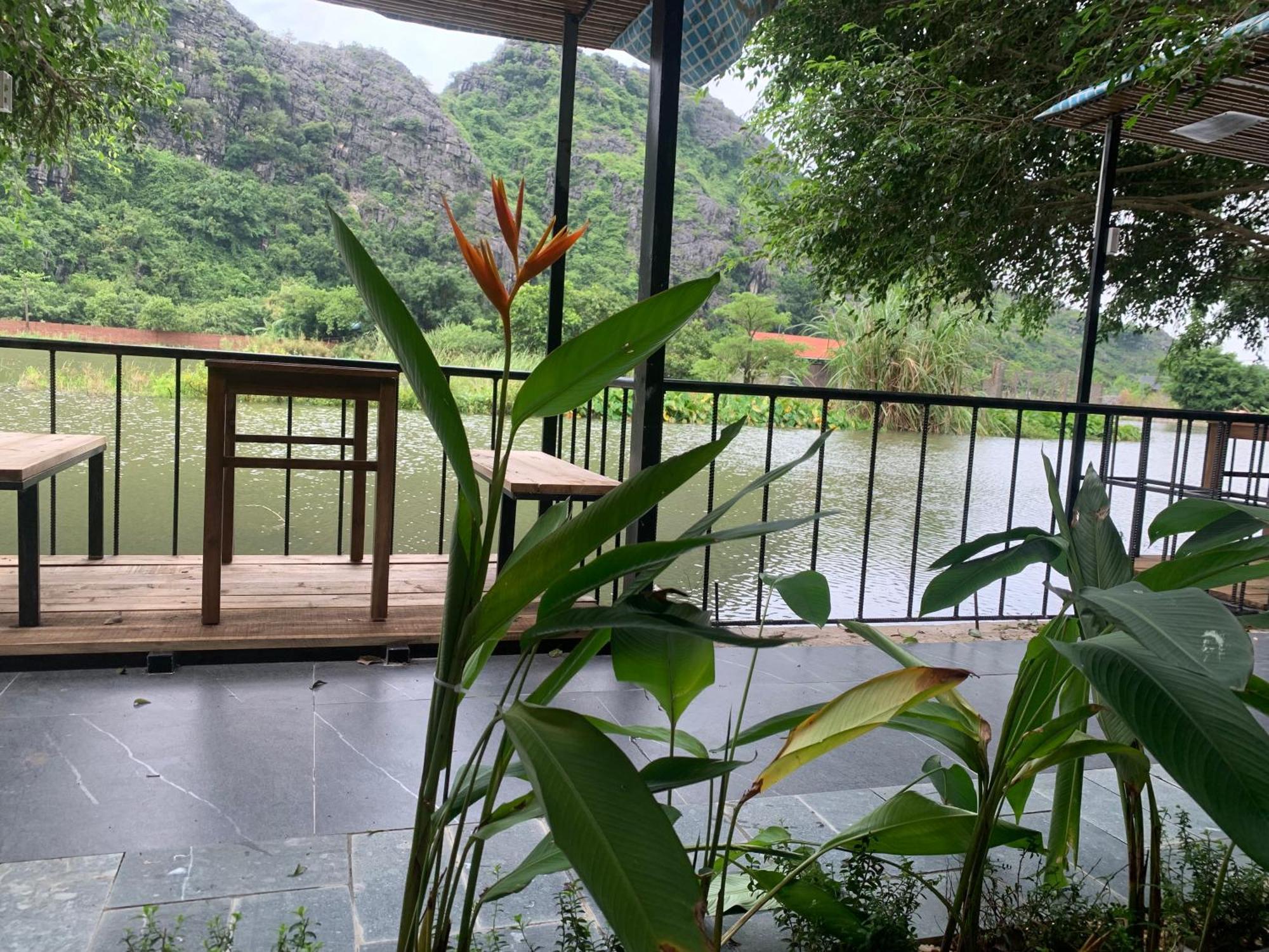 Lake Retreat Νιν Μπιν Εξωτερικό φωτογραφία