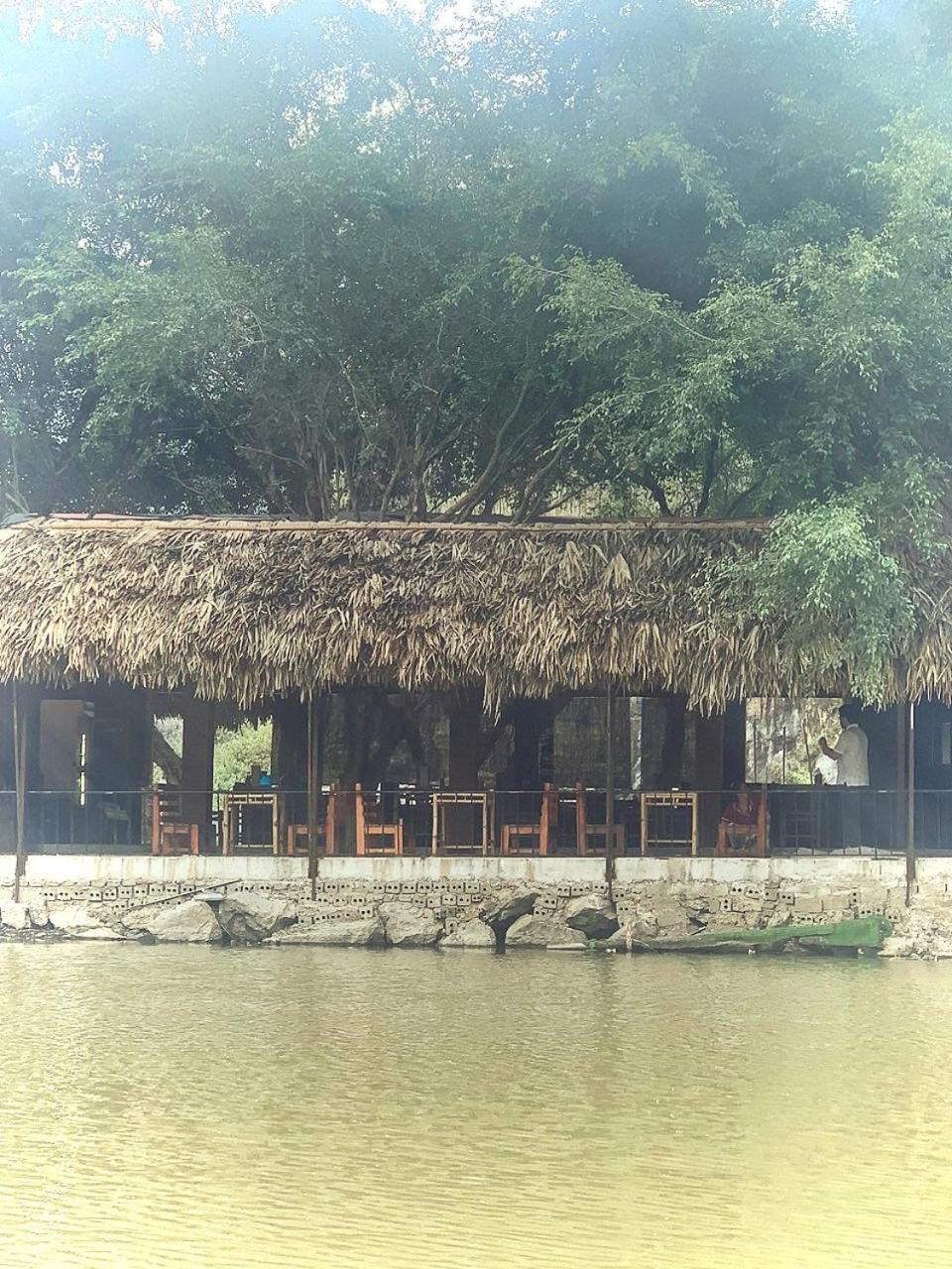 Lake Retreat Νιν Μπιν Εξωτερικό φωτογραφία